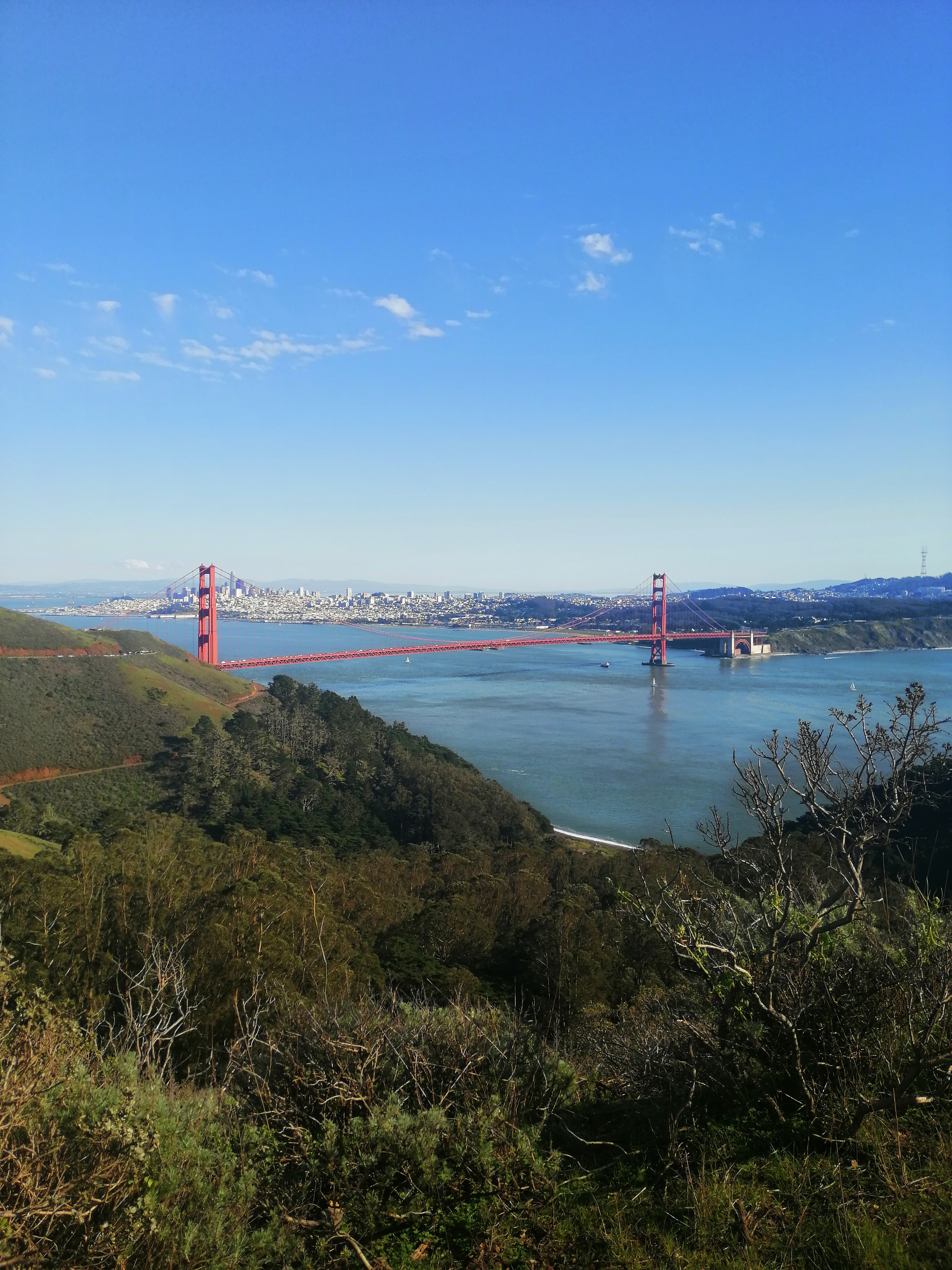 Golden Gate Bridge mit Blick auf San Francisco und die Bucht, Kalifornien
